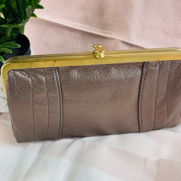 Roxy Clutch/Wallet - Picture 3 of 7